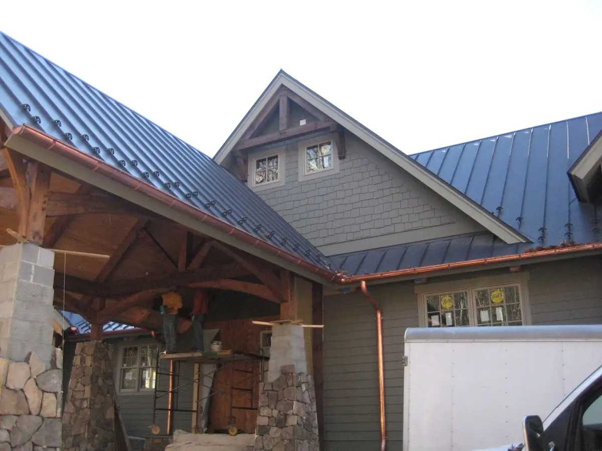 Craftsman Roofing team delivering quality roofing work in Stacy